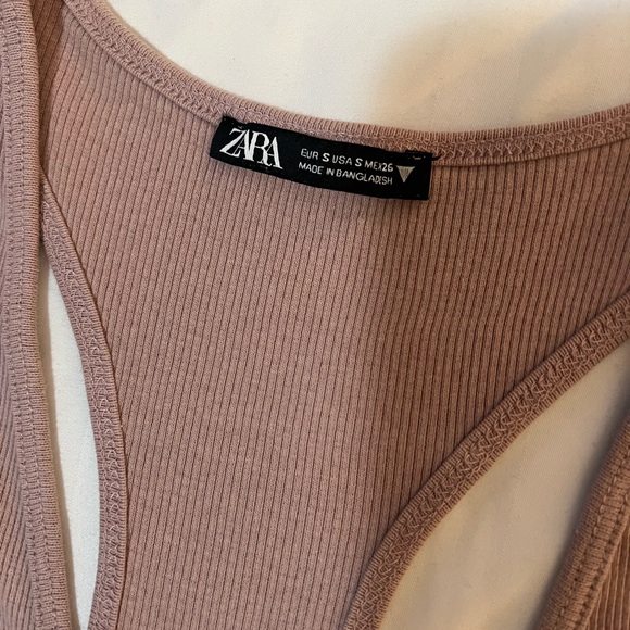 Zara Women's Taupe Ribbed Crop Top - Picture 2 of 3